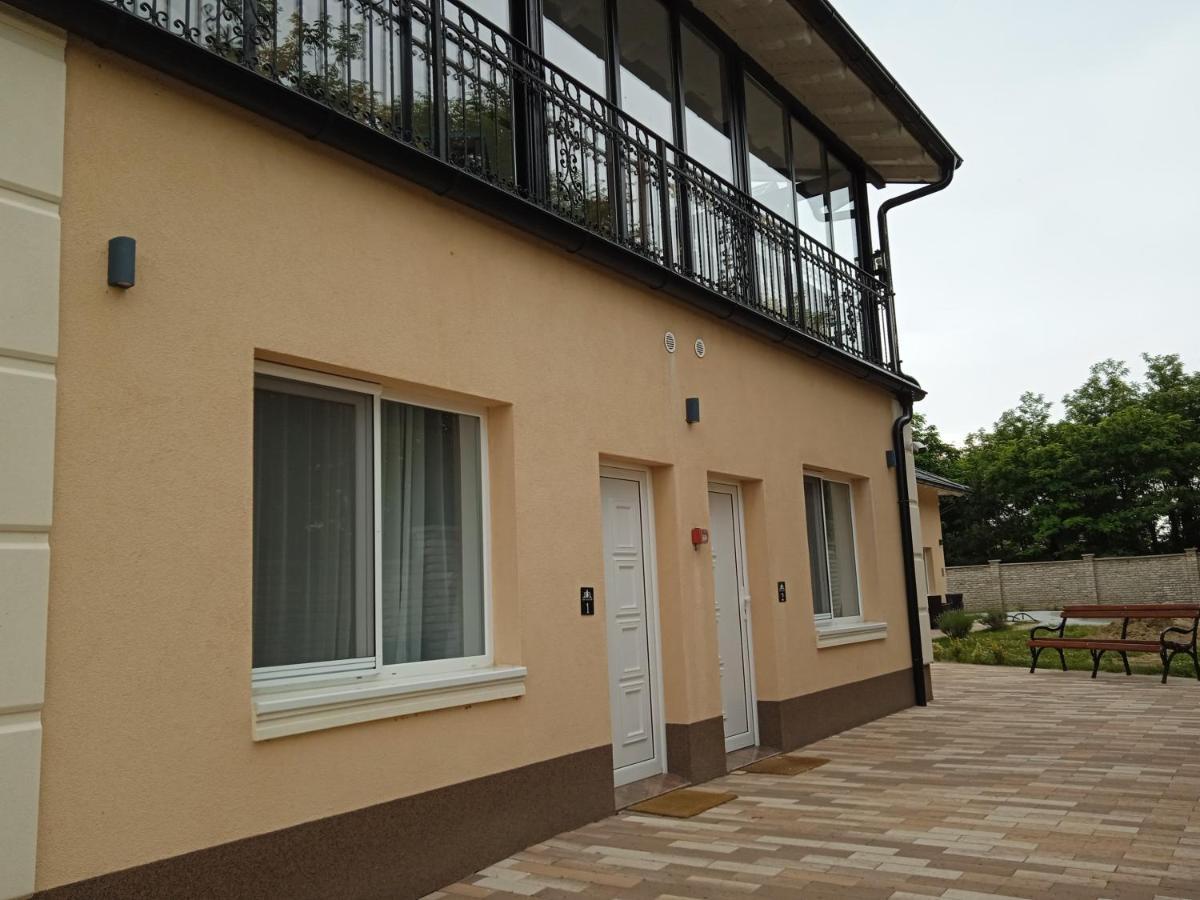 מלון Palić Navigator מראה חיצוני תמונה